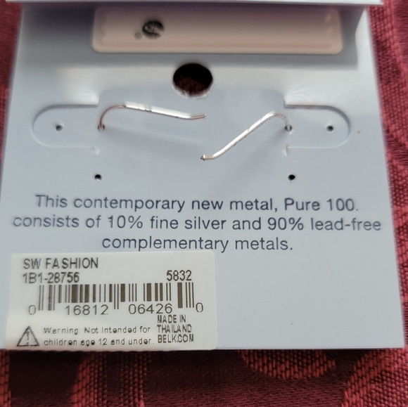 Musical Note Earrings - Picture 4 of 6